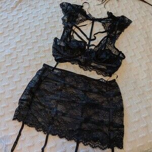 Dreamgirl Black Lace Cagebra Lingerie Set XL